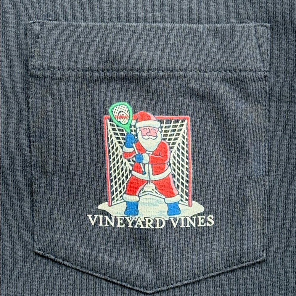 Vineyard Vines Navy Santa’s🥍 “Merry Laxmas” Long Sleeve Pocket Tee 💯Cotton-Med - Picture 4 of 8